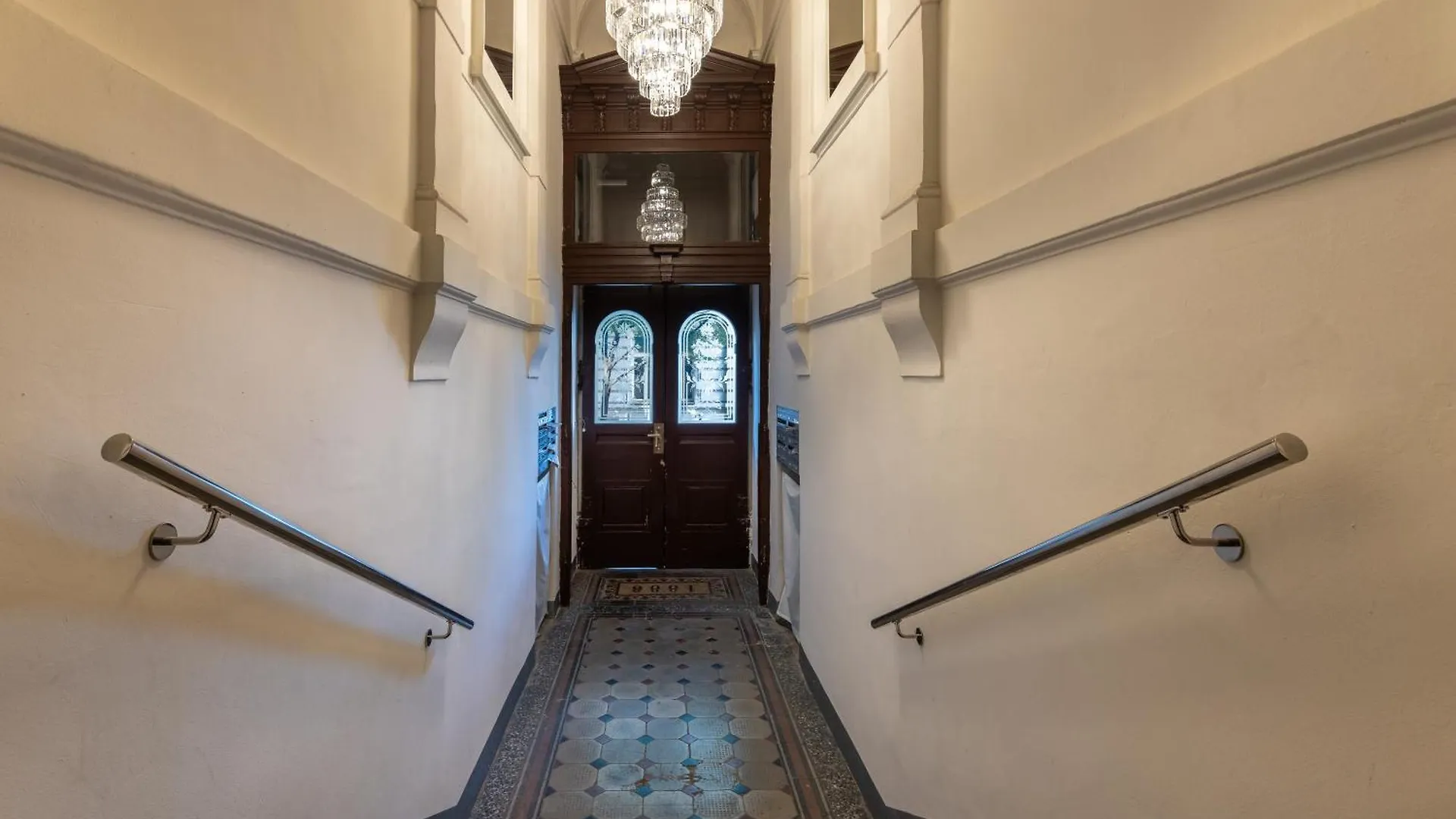 Lovely City View Apartment Next To National Museum By Easybnb Praga