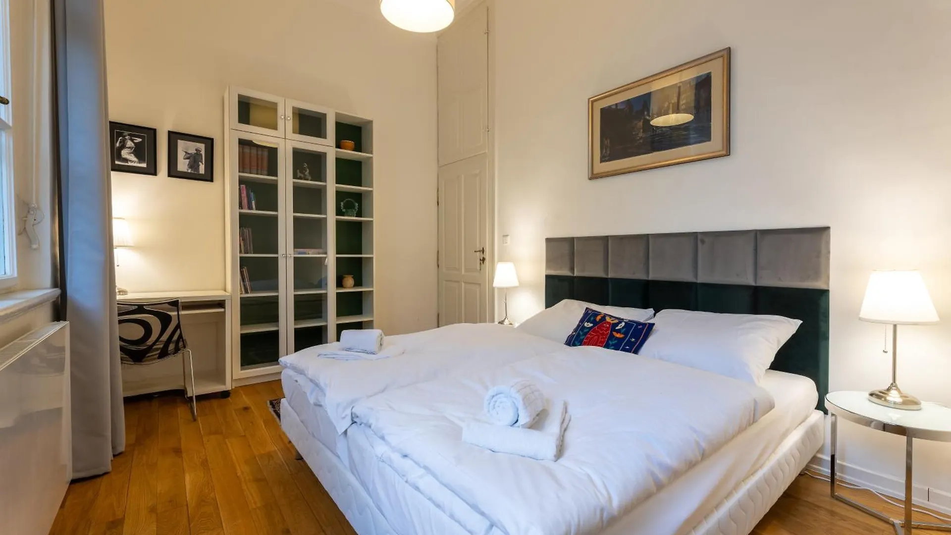 Lovely City View Apartment Next To National Museum By Easybnb Prag